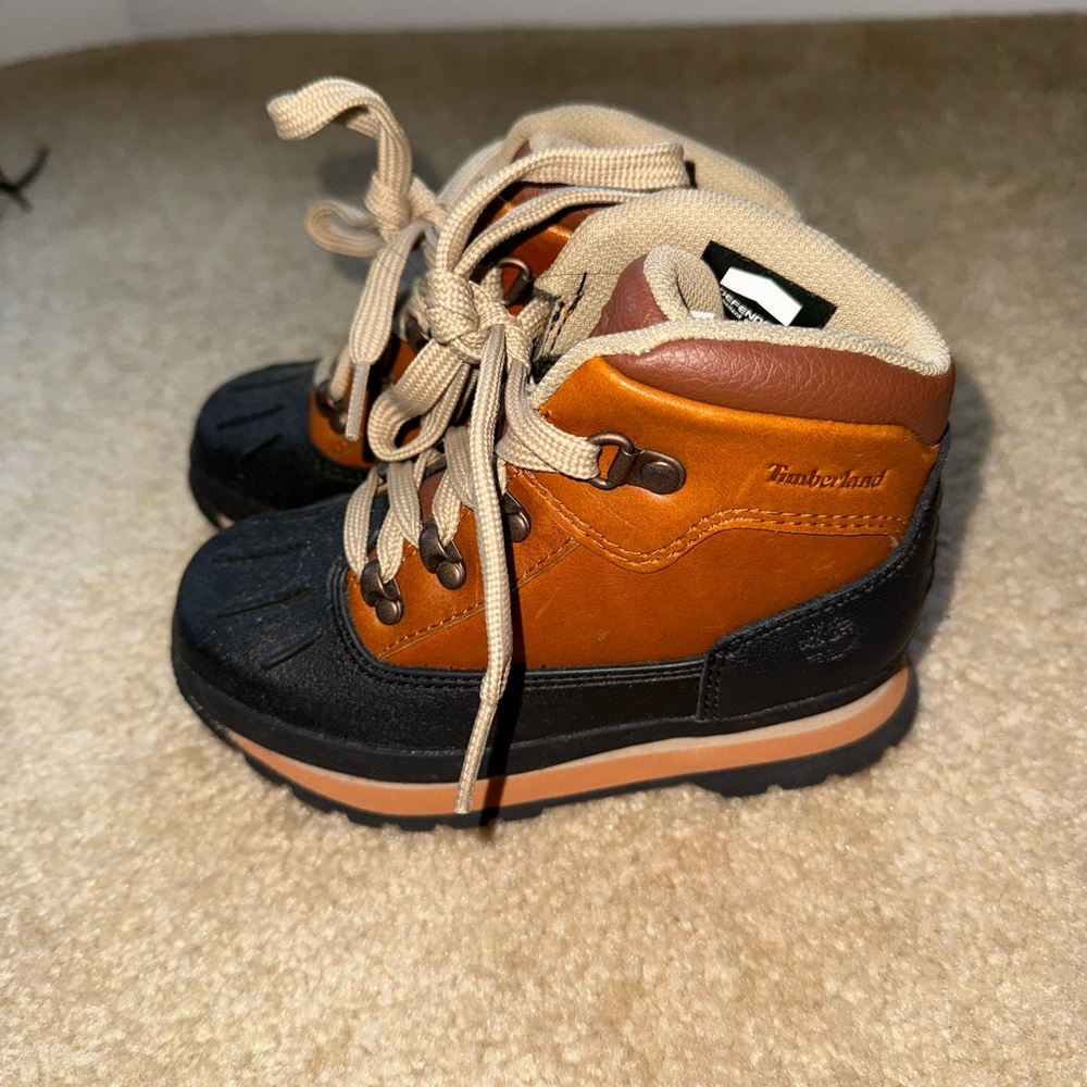 NWOT Timberland toddler boots